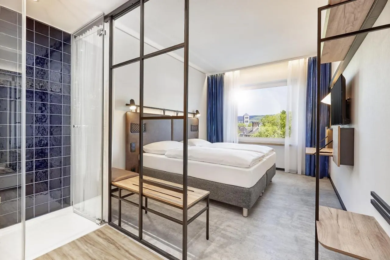 ***  H2 Hotel Duesseldorf City Allemagne